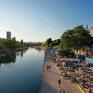 https://new-stylish-apartment-in-the-heart-of.vienna-besthotels.com